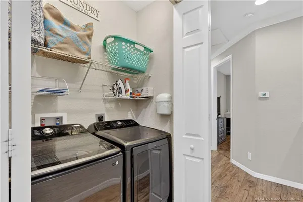 $425,000 | 587 Southwest Glen Crest Way, Stuart, FL 34997
