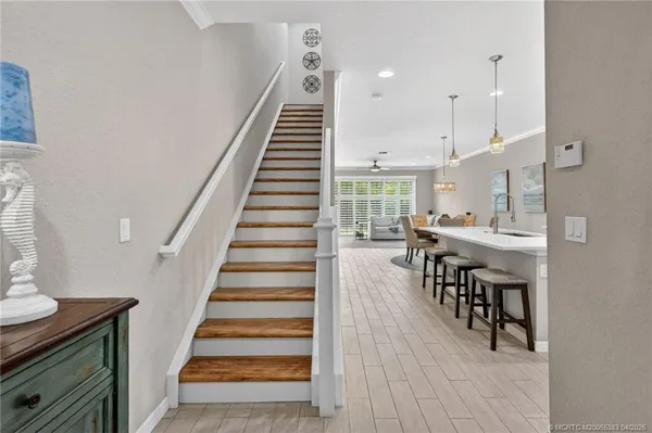 $425,000 | 587 Southwest Glen Crest Way, Stuart, FL 34997