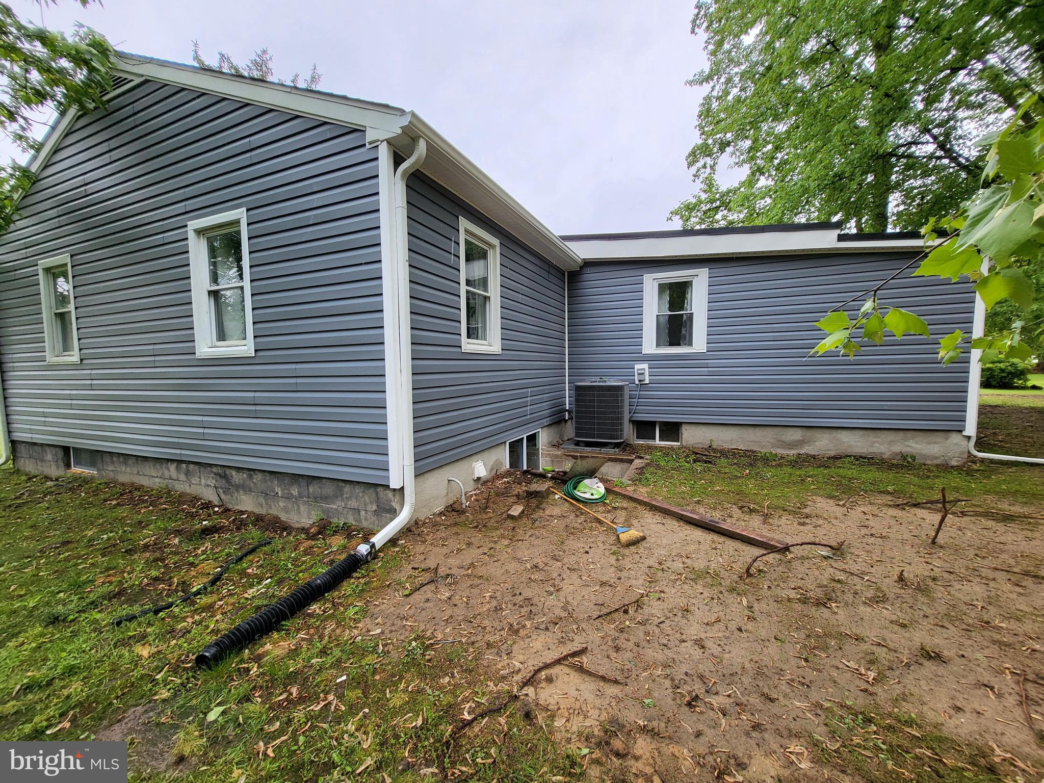 818 Yoder Drive Hartly, DE 19953 - Photo 4 of 41