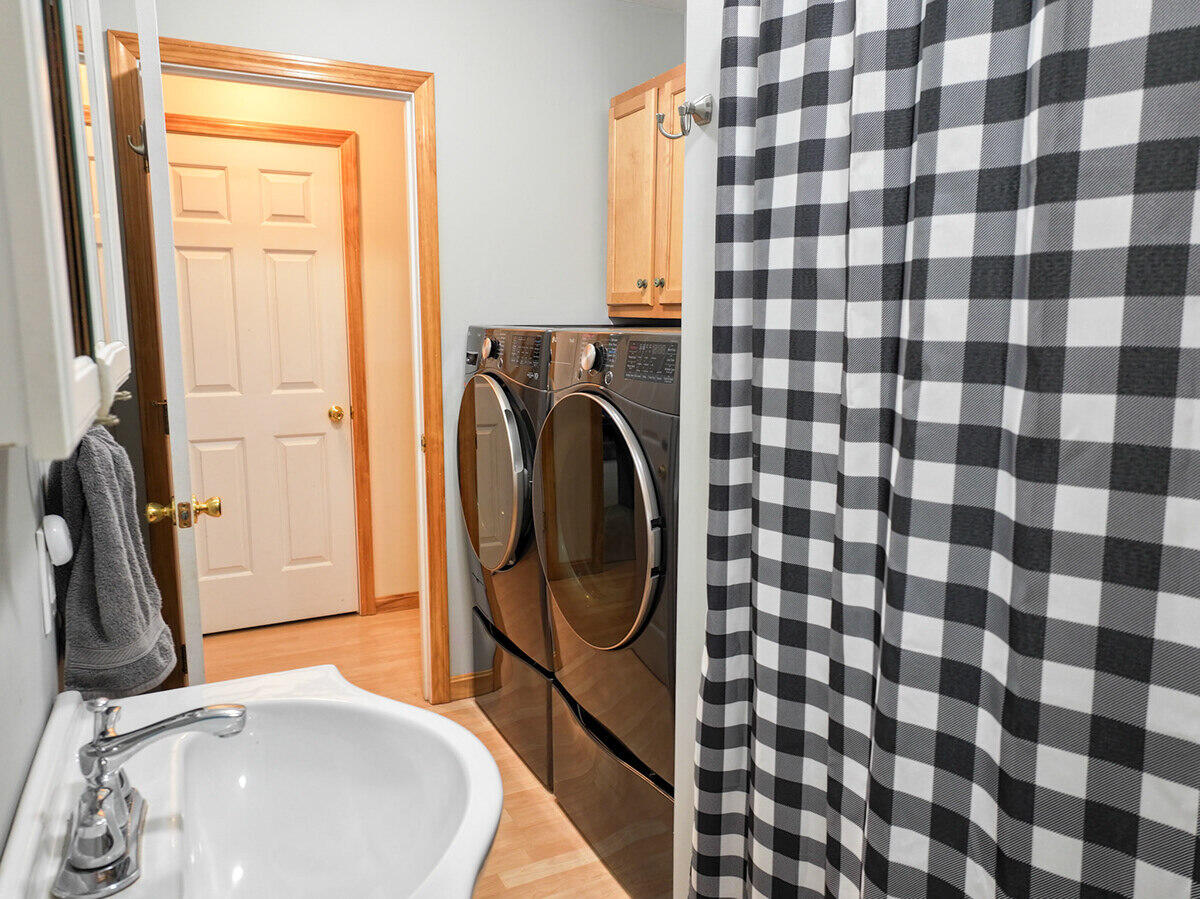 17 Maple Rdg Drive Bucksport, ME 04416 - Photo 23 of 37 Full Bath 2