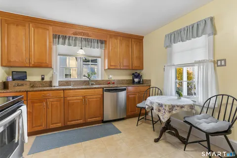 $1,150,000 | 49 South Street, Fairfield, CT 06824