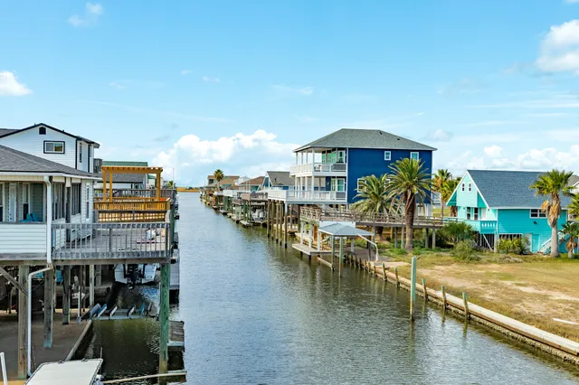 $699,000 | 206 China Clipper Drive, Freeport, TX 77541