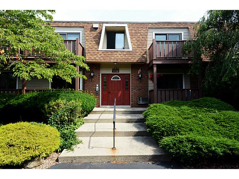 27 School Street, Unit 7N Westerly, RI 02891 - Photo 3 of 13 Exterior Front.