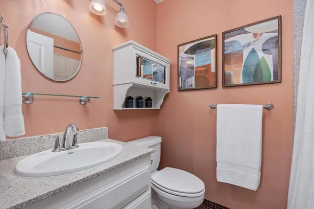 $2,100,000 | 458 3rd Street, Encinitas, CA 92024