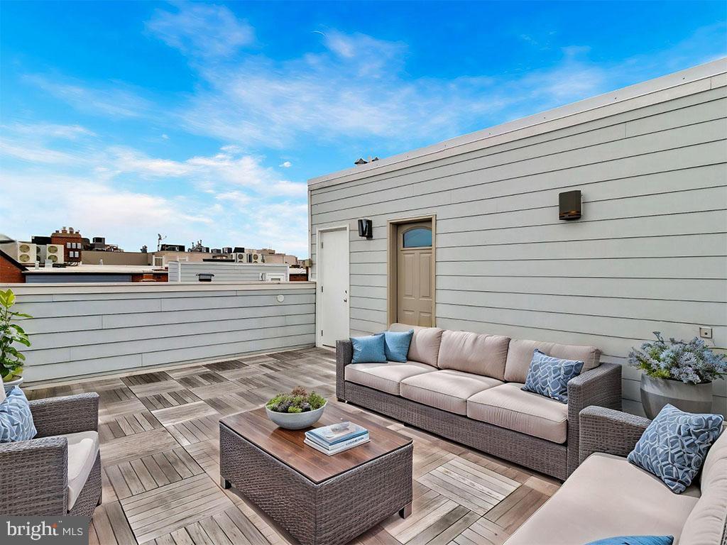 1476 Harvard Street Northwest, Unit PH Washington, DC 20009 - Photo 4 of 17