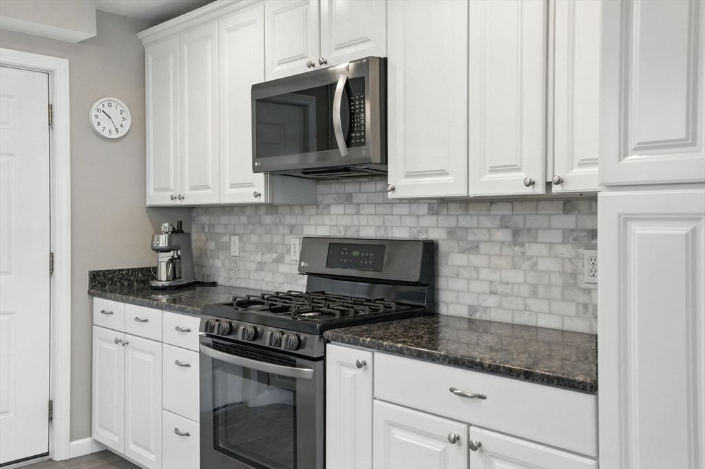 27 Solomon Pond Road, Unit A Northborough, MA 01532 - Photo 13 of 36