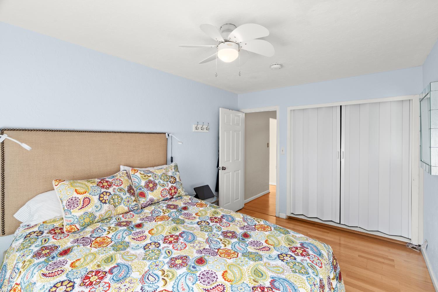 5610 North Confer Road Stockton, CA 95215 - Photo 22 of 40 Bedroom 2 / Primary Bedroom.