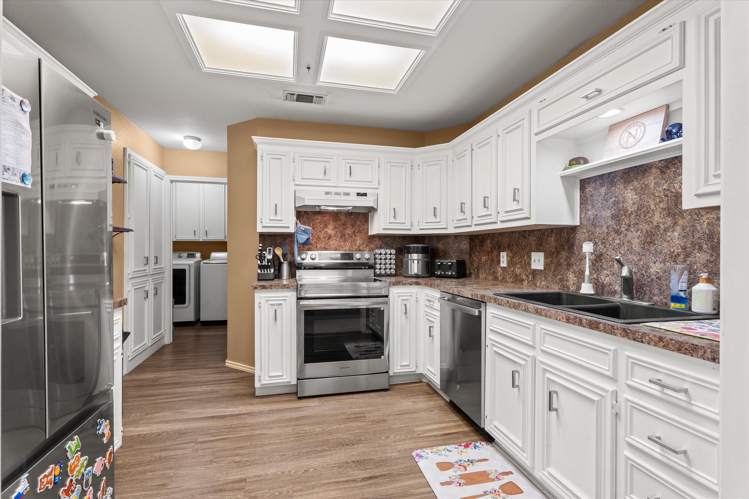 5728 95th Street Lubbock, TX 79424 - Photo 9 of 26 10-5728 95th St