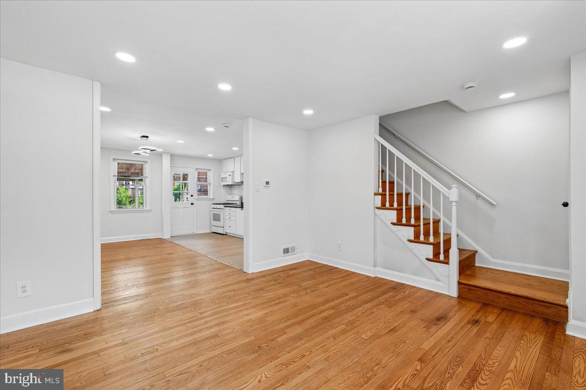 1612 Hardwick Road Baltimore, MD 21286 - Photo 6 of 35