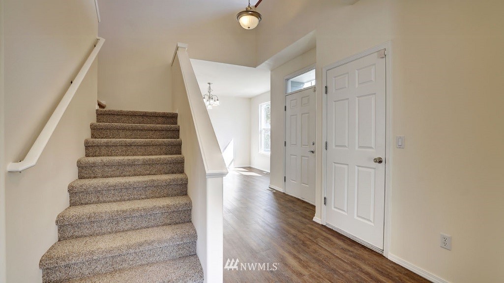 609 Pasco Place Northeast Renton, WA 98059 - Photo 6 of 30