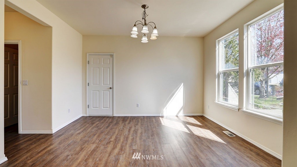 609 Pasco Place Northeast Renton, WA 98059 - Photo 8 of 30