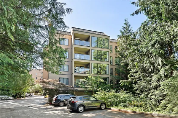 $2,850 | 15512 Country Club Drive, Unit B33, Mill Creek, WA 98012