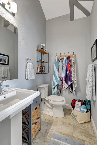 $8,000 | 3271 Southeast Court Drive, Stuart, FL 34997