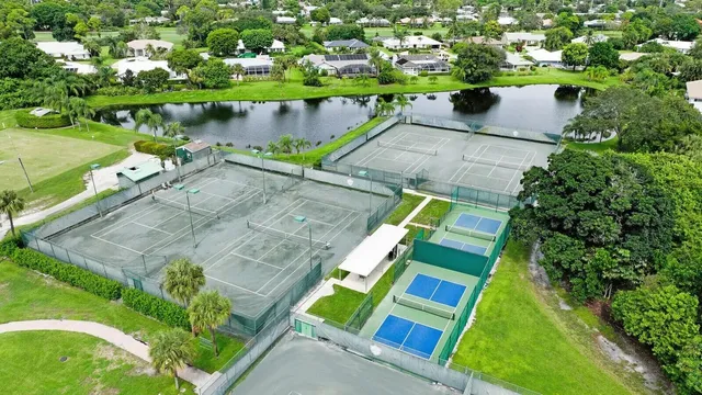 $8,000 | 3271 Southeast Court Drive, Stuart, FL 34997