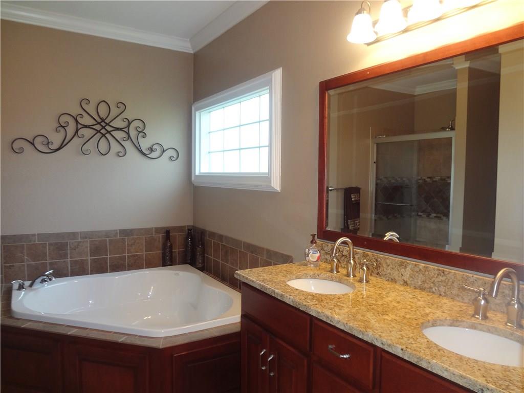 2029 Spangler Road Hermitage, PA 16148 - Photo 15 of 25 Gallery Image 15