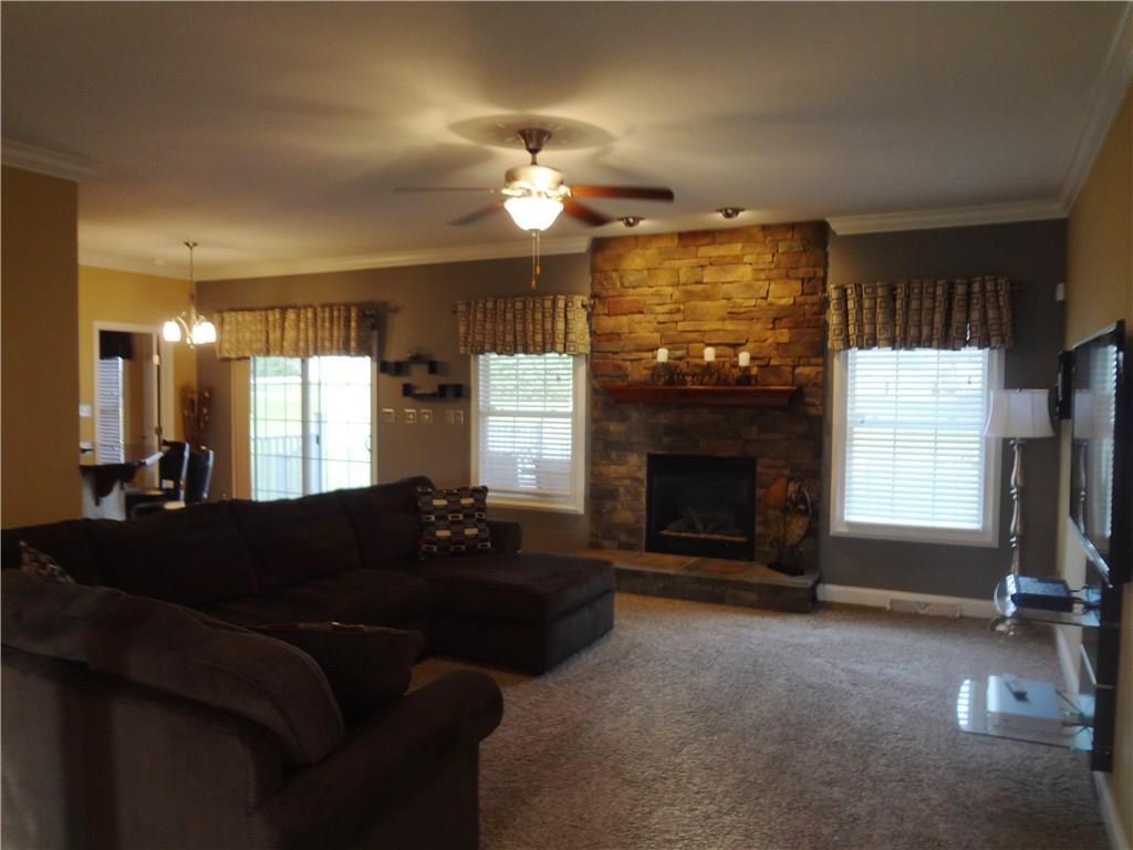 2029 Spangler Road Hermitage, PA 16148 - Photo 6 of 25 Gallery Image 6