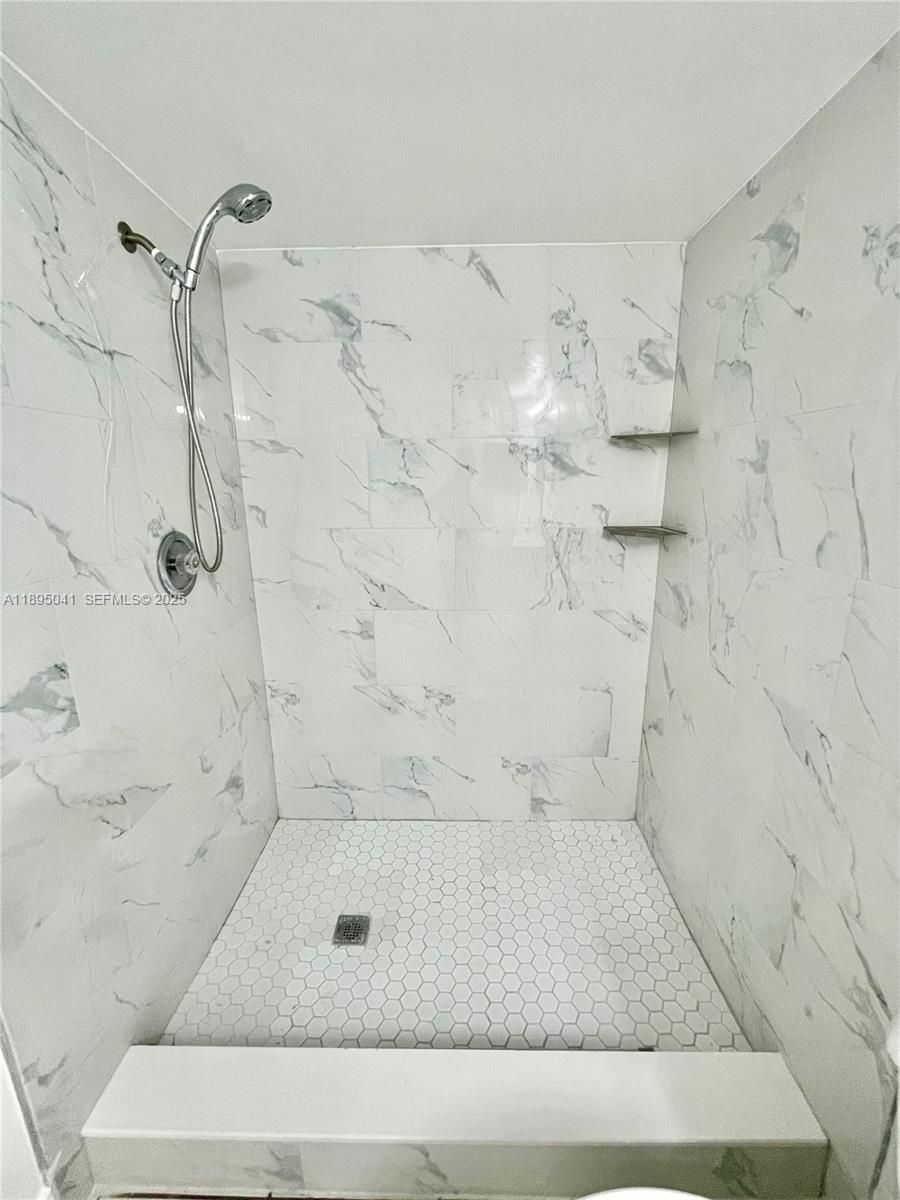 2209 South Cypress Bend Drive, Unit 407 Pompano Beach, FL 33069 - Photo 20 of 53