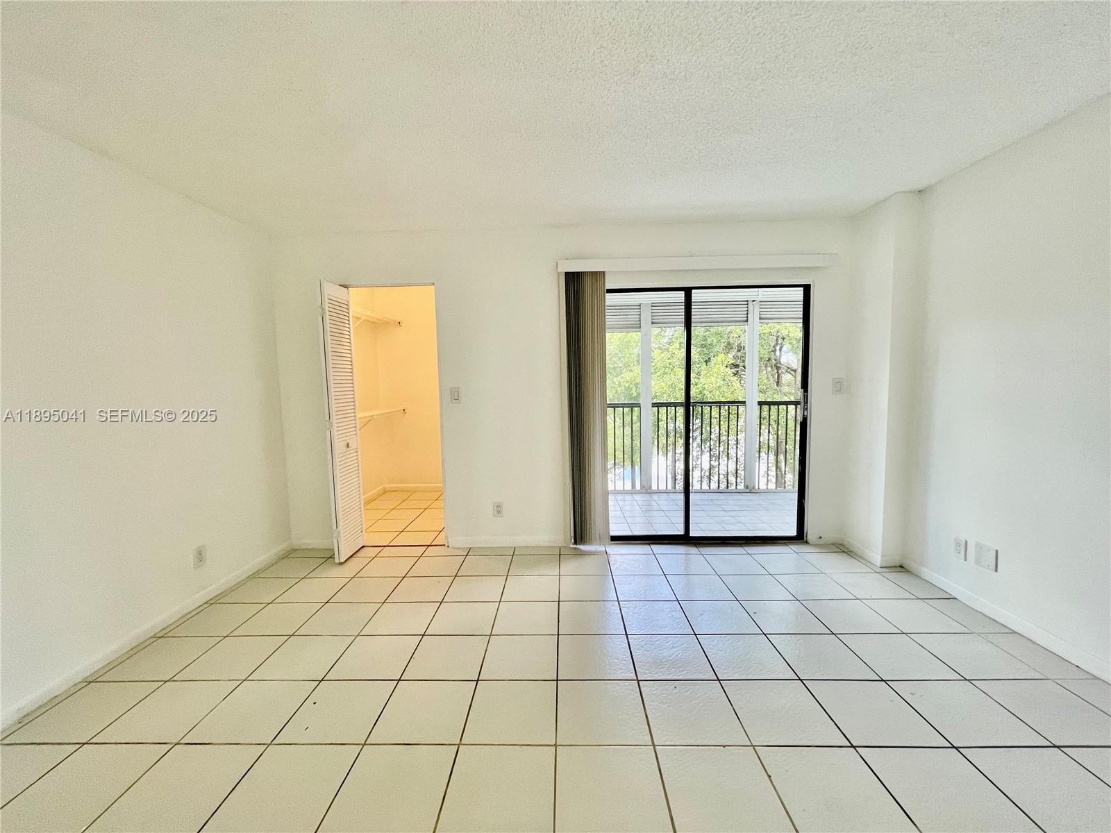 2209 South Cypress Bend Drive, Unit 407 Pompano Beach, FL 33069 - Photo 22 of 53