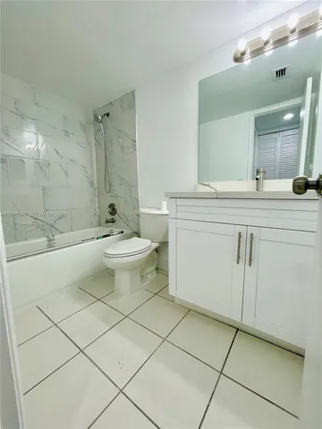 $2,200 | 2209 South Cypress Bend Drive, Unit 407, Pompano Beach, FL 33069