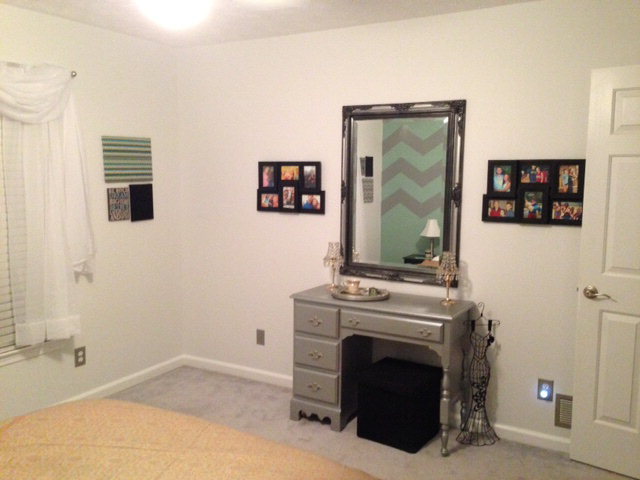 517 Hamlin Road, Unit TRACT Jackson, GA 30233 - Photo 3 of 44 a living room with furniture and a fireplace