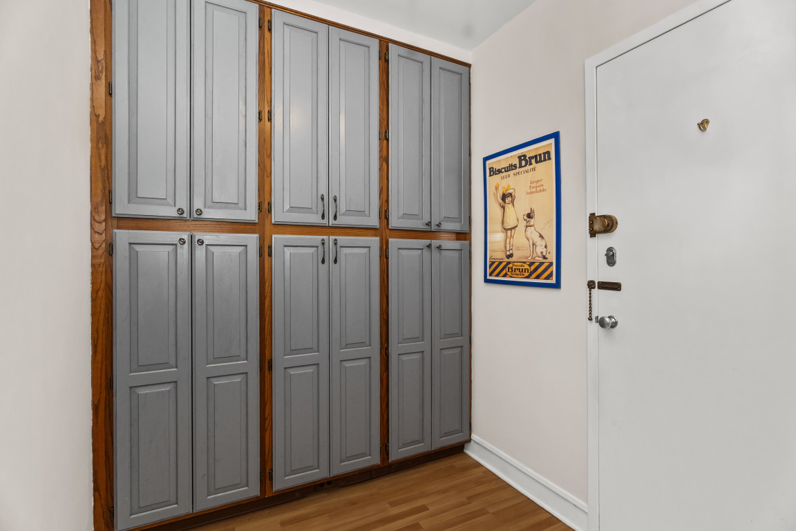 1585 Ridge Avenue, Unit 506 Evanston, IL 60201 - Photo 8 of 15 Gallery Image 8
