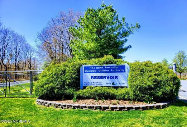 $1,395,000 | 720 Maidenstone Drive, Brick, NJ 08724