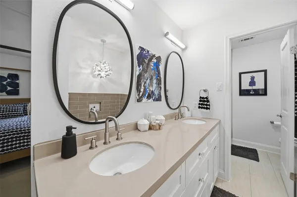 $353,500 | 20 Green Haven Drive, The Woodlands, TX 77381
