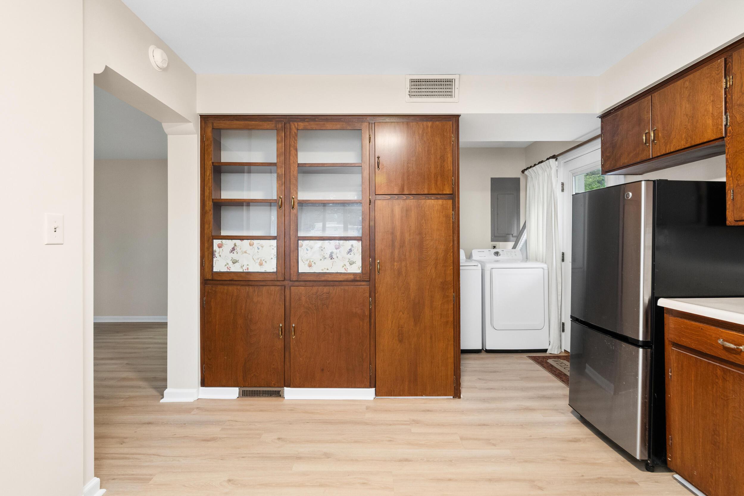 1967 Zollinger Road Columbus, OH 43221 - Photo 16 of 46 Kitchen