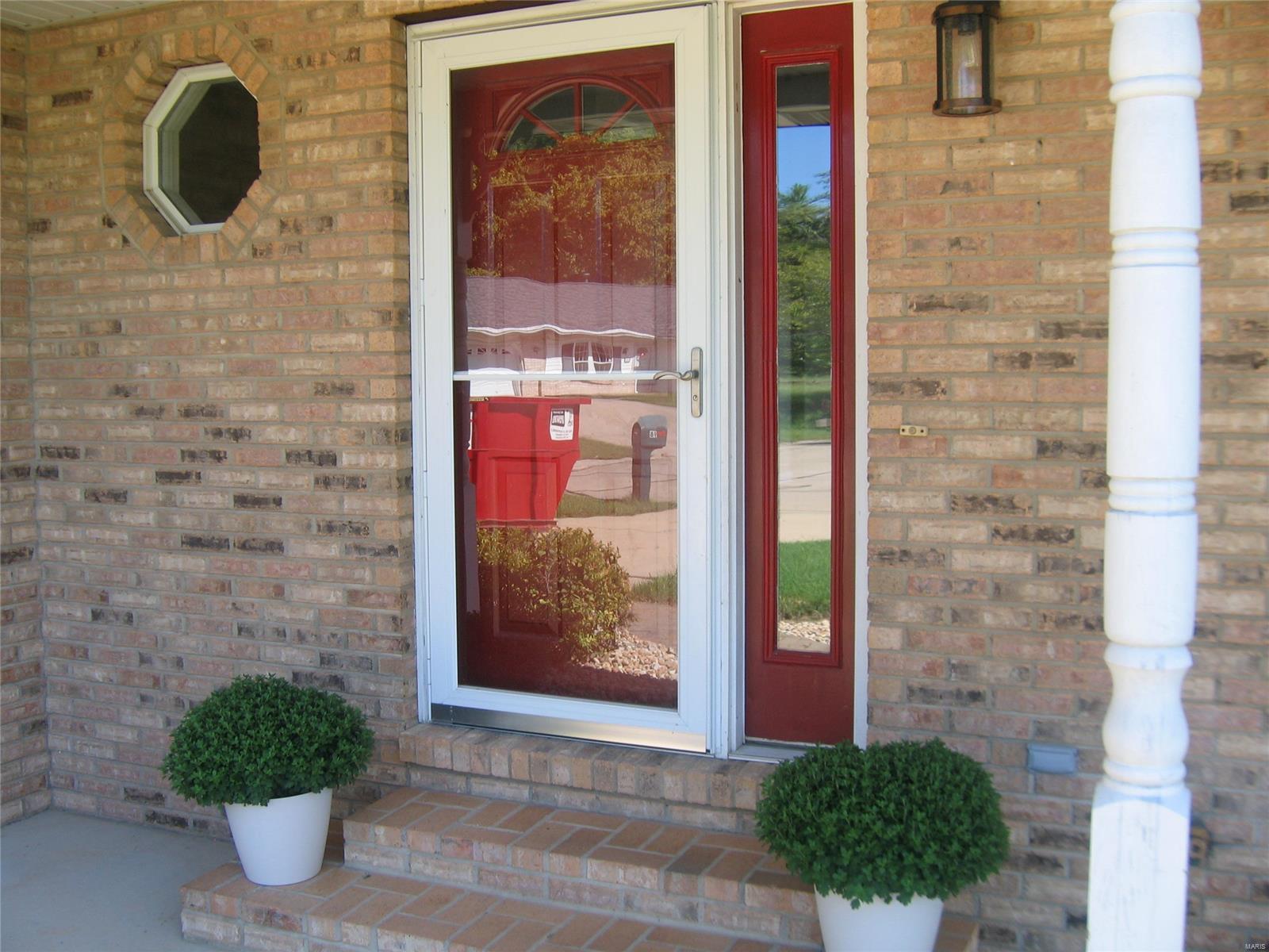 98 Locust Ridge Collinsville, IL 62234 - Photo 2 of 20 Gallery Image 2