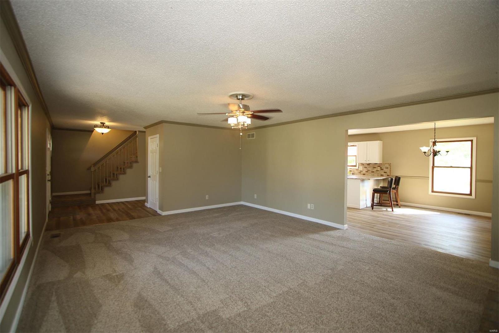 98 Locust Ridge Collinsville, IL 62234 - Photo 6 of 20 Gallery Image 6