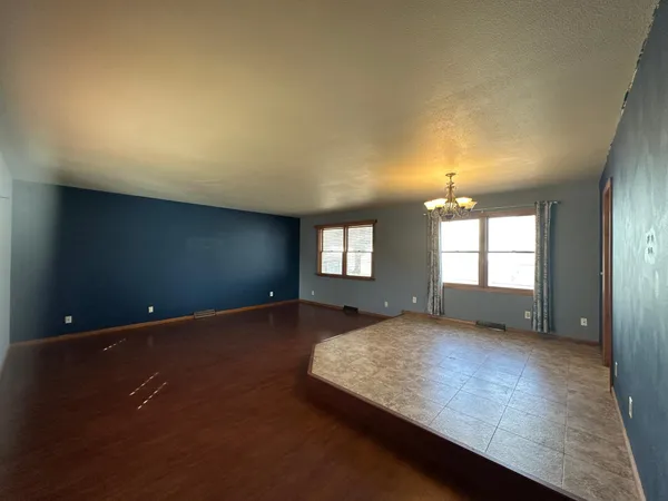 $250,000 | 101 East Virginia Street, Luverne, MN 56156