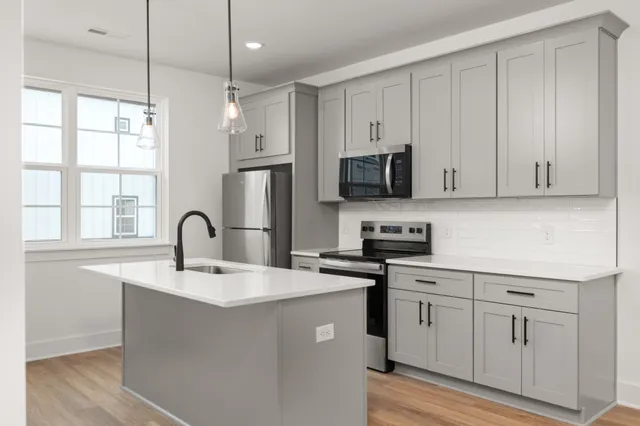 $311,700 | 700 North Dupont Avenue, Unit 114, Madison, TN 37115