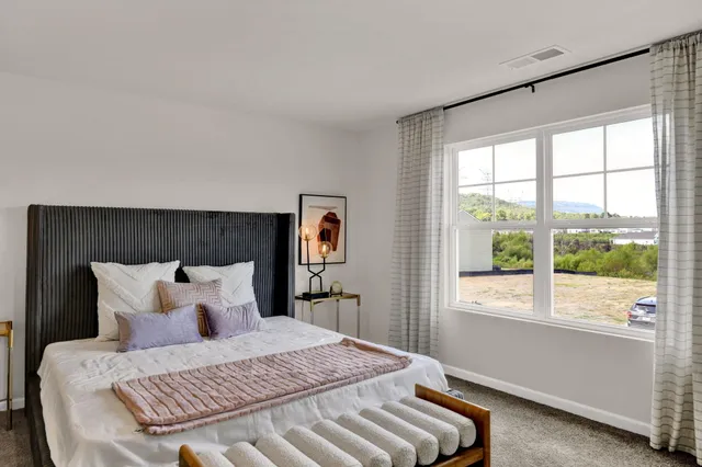 $299,395 | 166 Evergreen Circle, Rossville, GA 30741