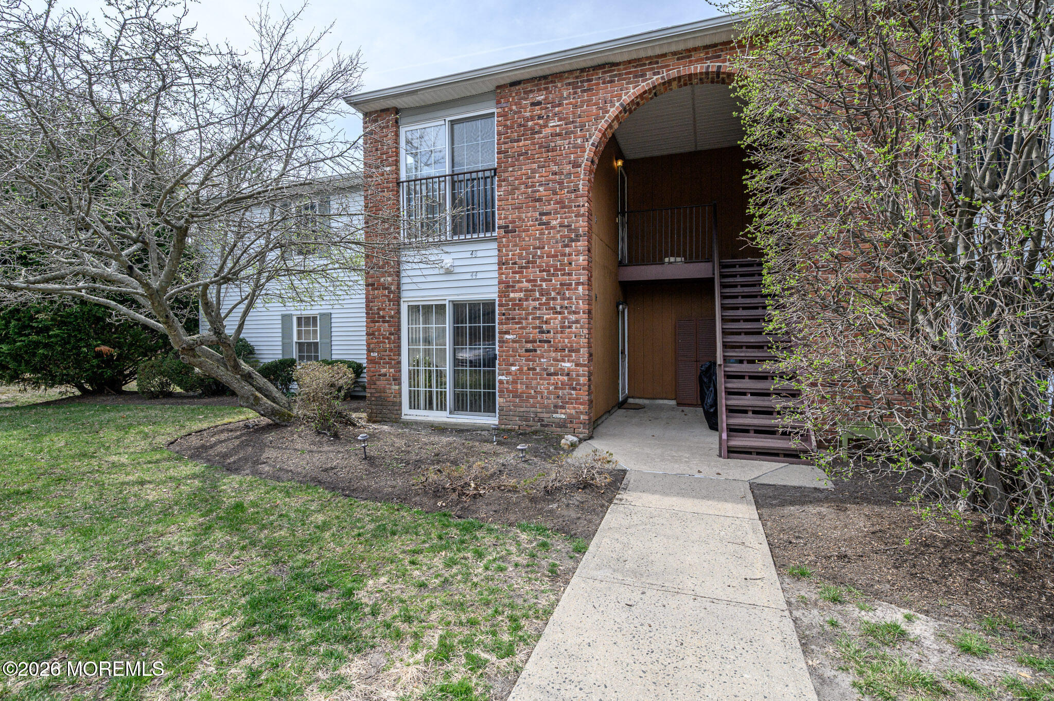 48 Frontier Way Tinton Falls, NJ 07753 - Photo 2 of 25