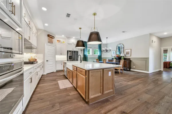 $519,900 | 325 Bromley Square Drive, Montgomery, TX 77316