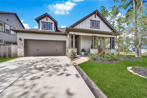 $519,900 | 325 Bromley Square Drive, Montgomery, TX 77316