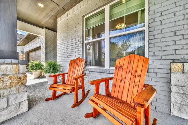 $519,900 | 325 Bromley Square Drive, Montgomery, TX 77316