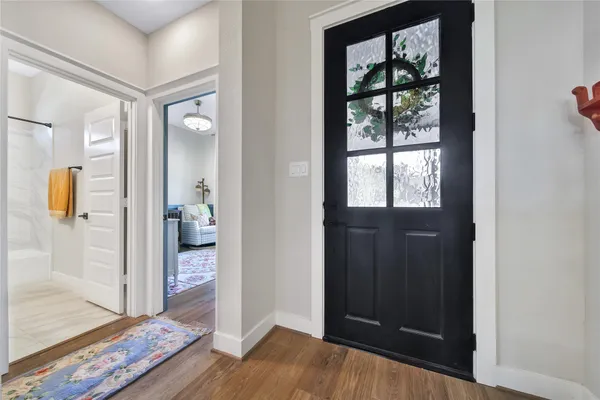 $519,900 | 325 Bromley Square Drive, Montgomery, TX 77316
