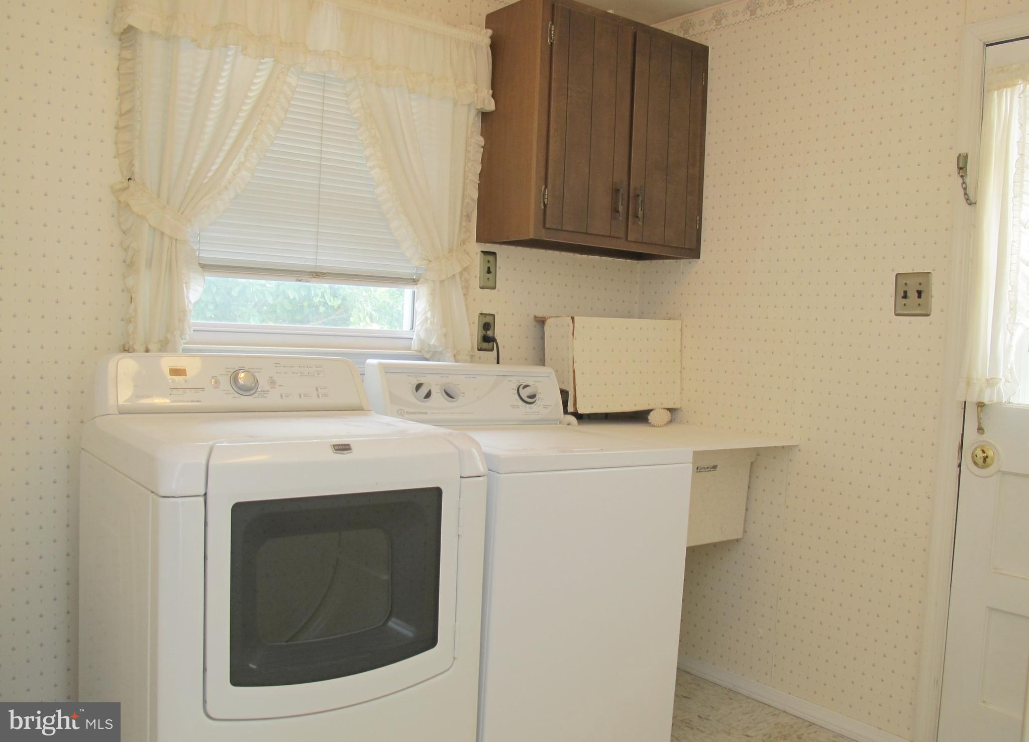 3 Stonebridge Road Cherry Hill, NJ 08003 - Photo 19 of 38 Laundry/Mud Room