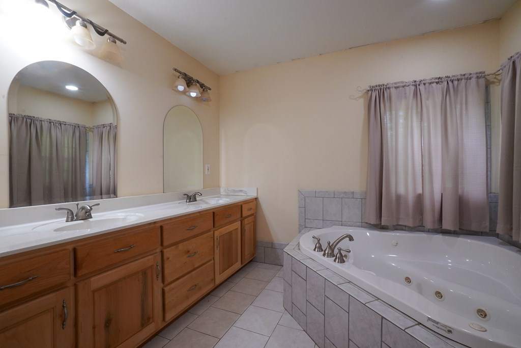 289 12 Point Road Blairsville, GA 30512 - Photo 19 of 36 Gallery Image 19