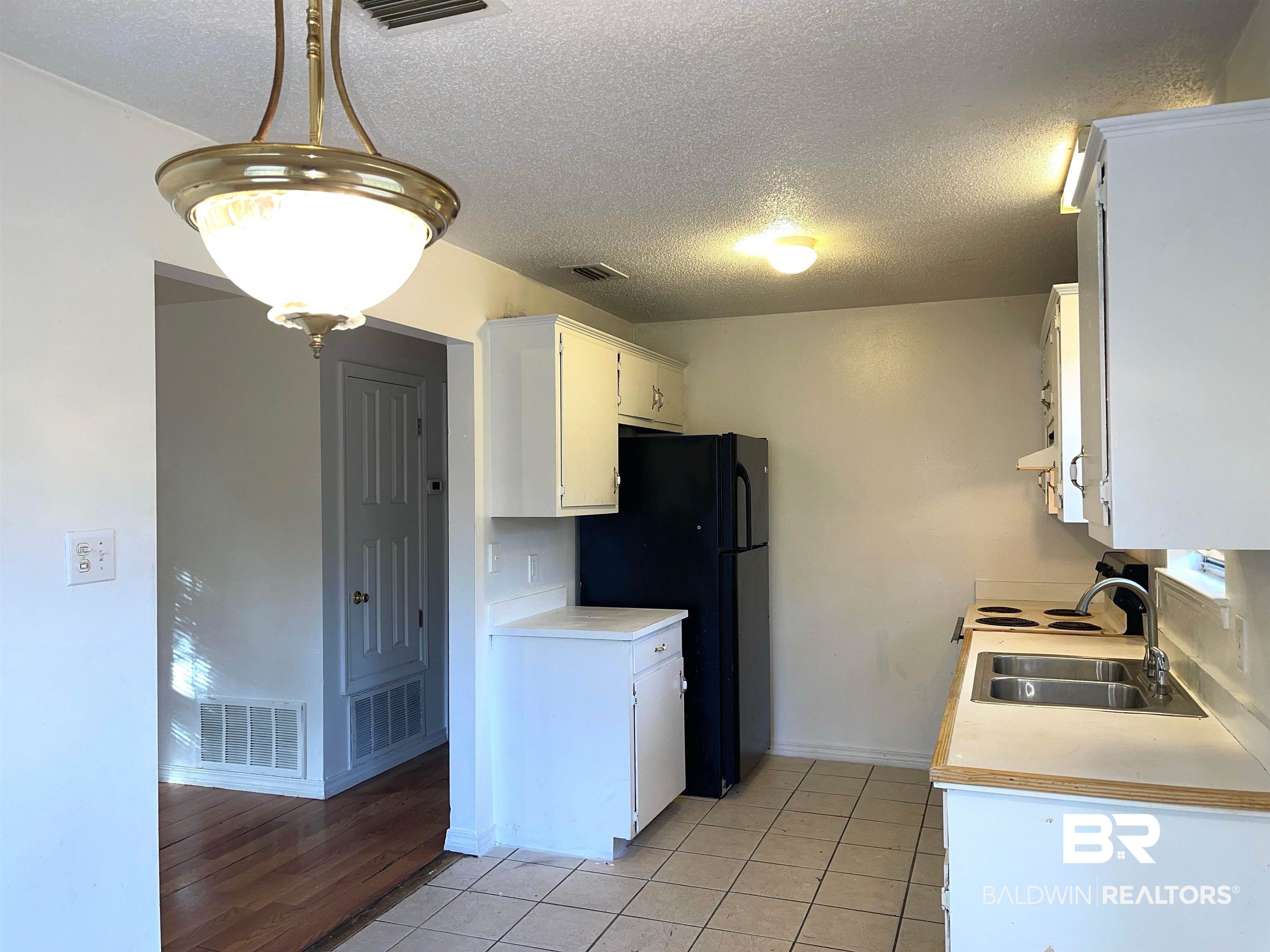 1756 Sligo Street Mobile, AL 36605 - Photo 7 of 27