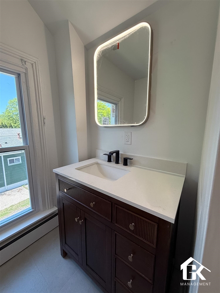 308 West Twelve Mile Road, Unit : 4/D Royal Oak, MI 48073 - Photo 8 of 12