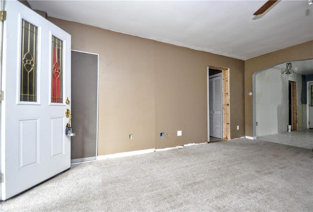 5930 Curry Road Pittsburgh, PA 15236 - Photo 11 of 25 Gallery Image 11
