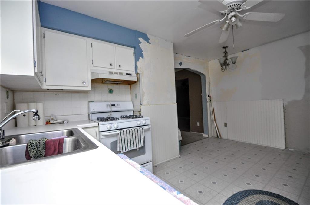 5930 Curry Road Pittsburgh, PA 15236 - Photo 14 of 25 Gallery Image 14