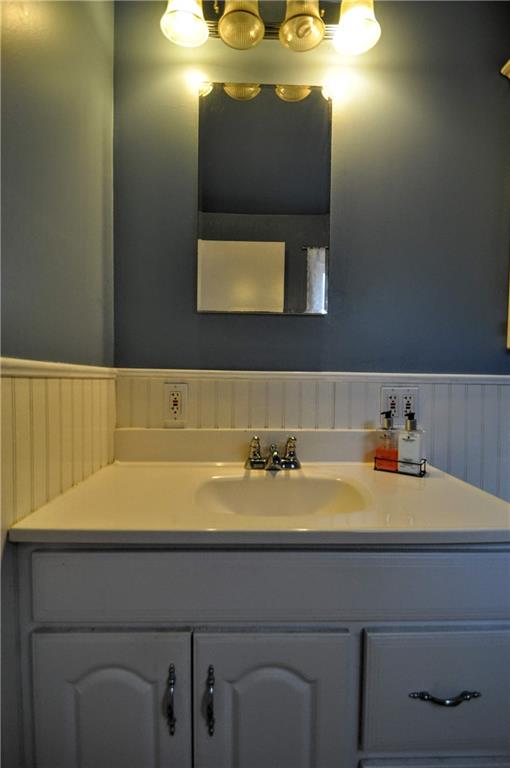 5930 Curry Road Pittsburgh, PA 15236 - Photo 23 of 25 Gallery Image 23