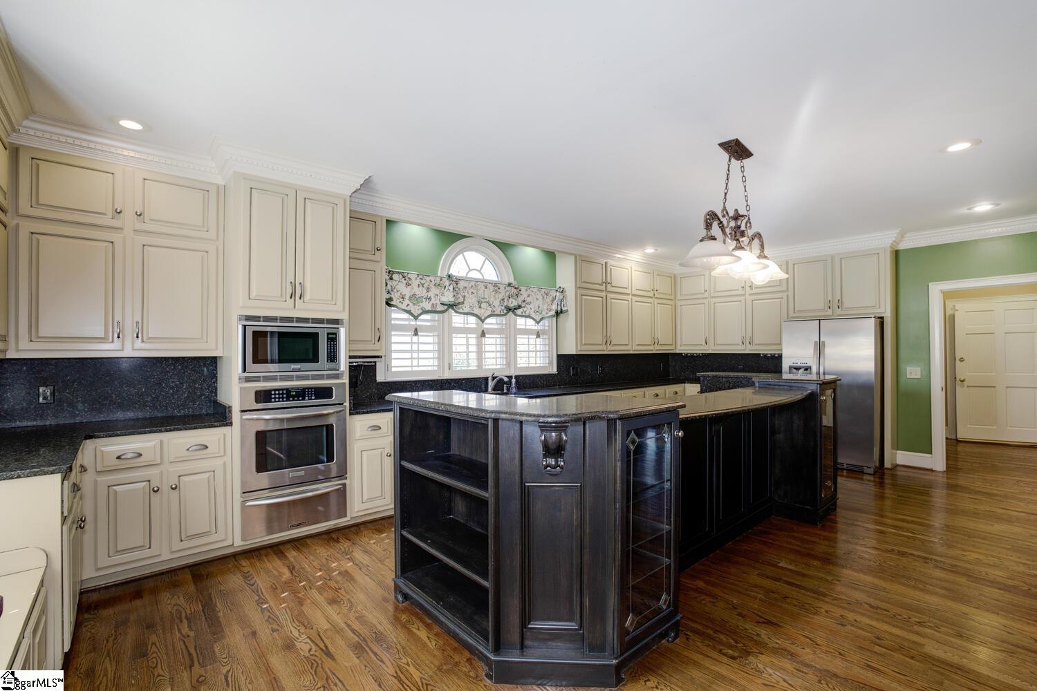 20 Collins Ridge Drive Greenville, SC 29607 - Photo 11 of 36
