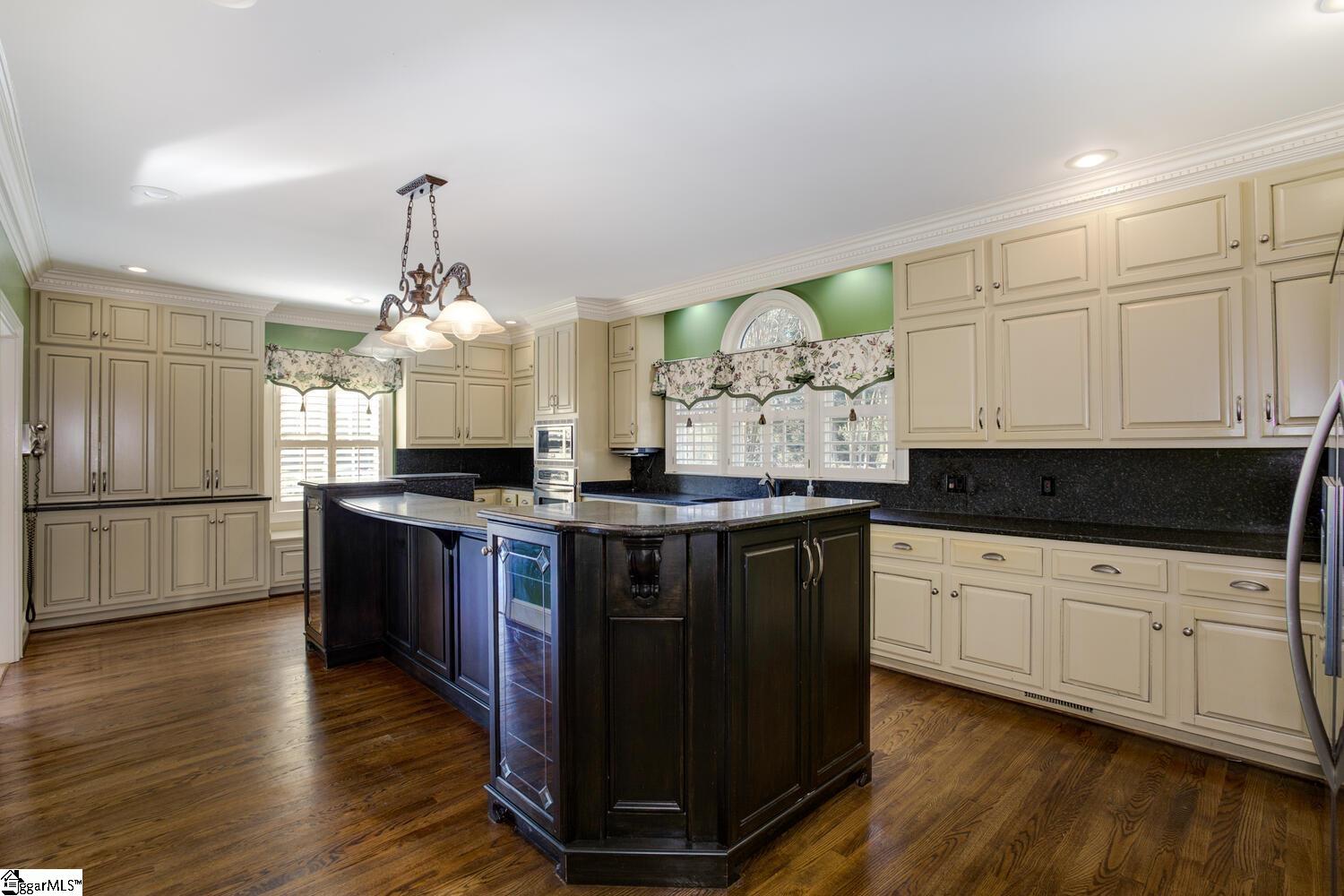 20 Collins Ridge Drive Greenville, SC 29607 - Photo 10 of 36