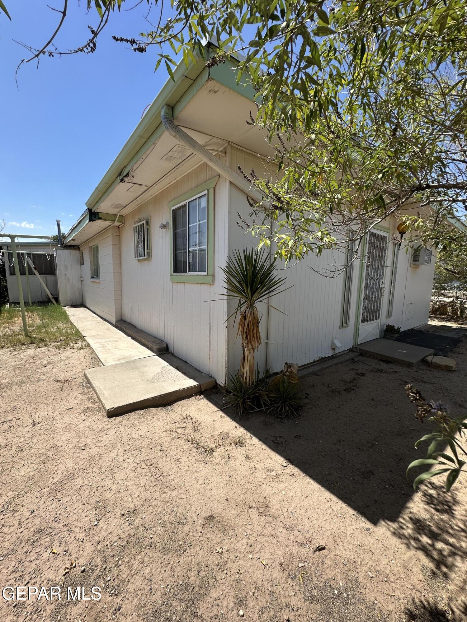 200 Durrill Road El Paso, TX 79915 - Photo 8 of 19 IMG_5068