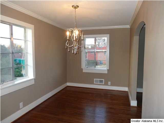 17 9th Court Southwest Birmingham, AL 35211 - Photo 6 of 19