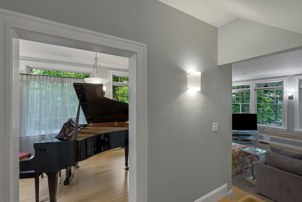 70 Warren Avenue Harvard, MA 01451 - Photo 9 of 41